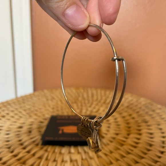 Alex & Ani Graduation Cap 2016 Expandable Silver Bangle - Picture 5 of 6